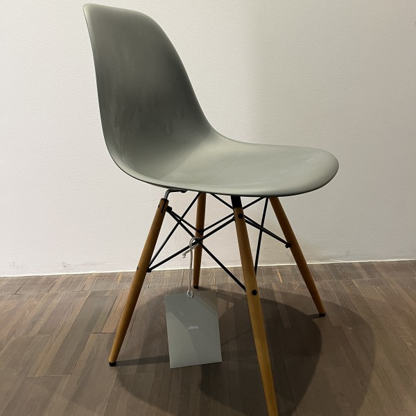 Stuhl Eames